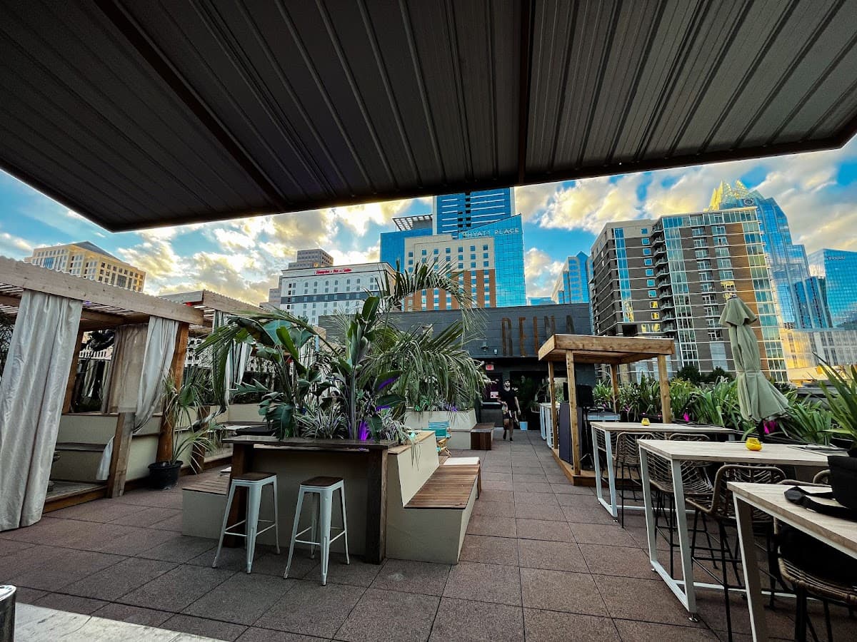 Reina Rooftop