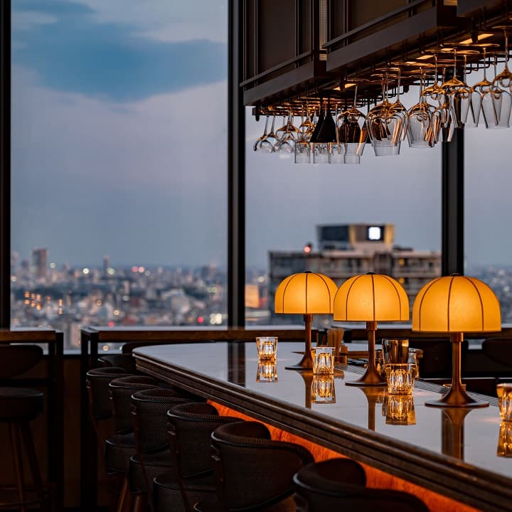 エイティーシックス ルーフトップバー | 86 (Rooftop Bar)