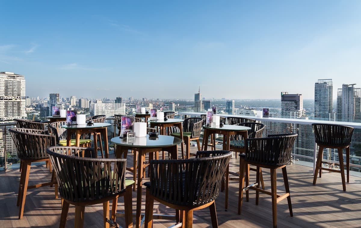 Vanilla Sky Rooftop Bar