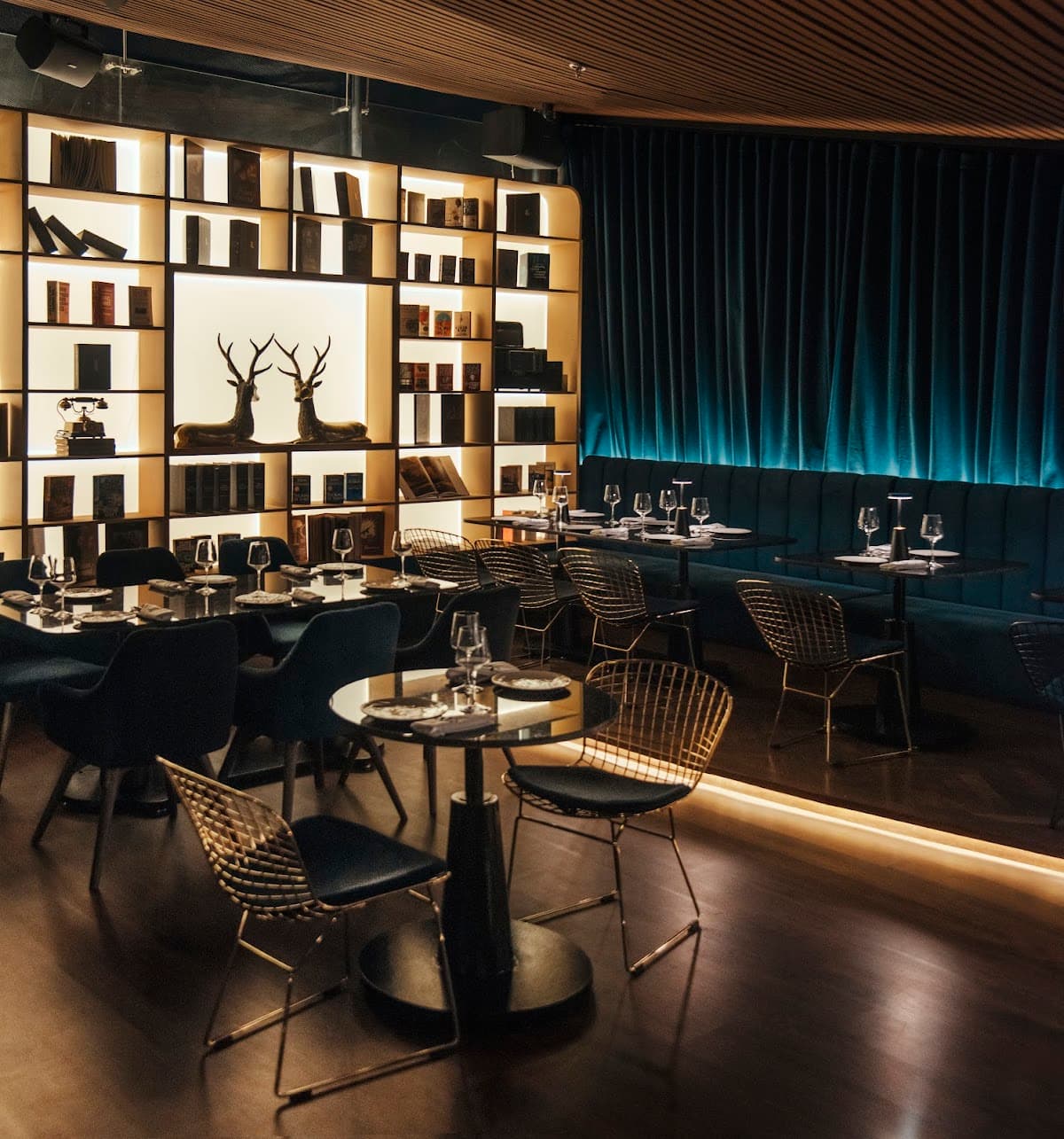 New York Bistro/Rooftop