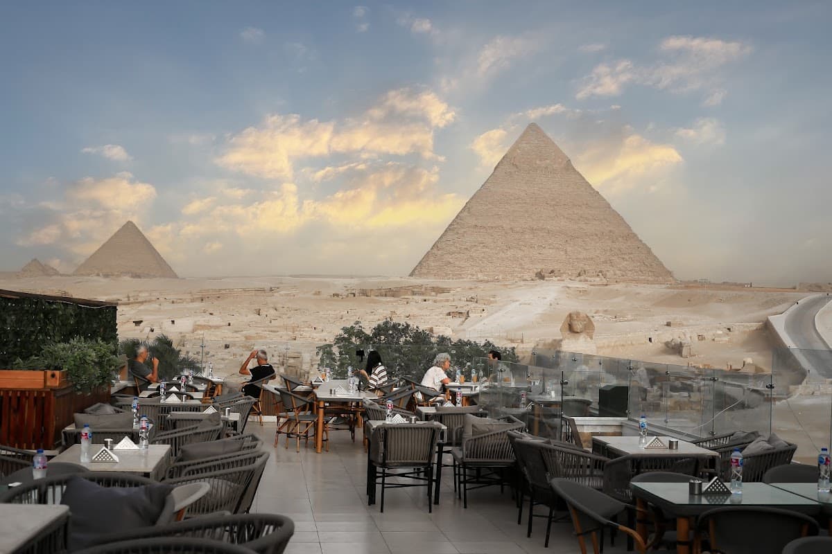 heaven lounge & rooftop view