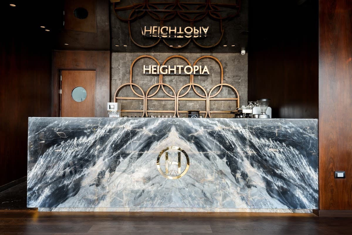 Heightopia Lounge