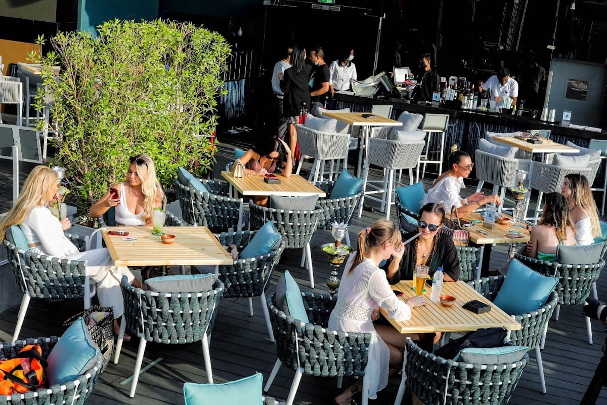 High Note Pool & Sky Lounge