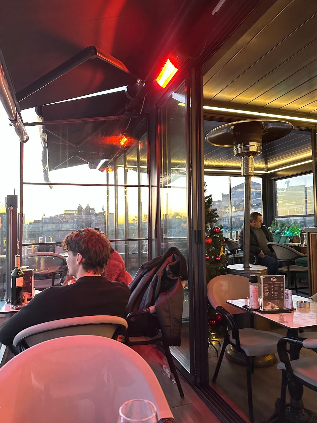 Hi italia Pasta Restaurant & Rooftop