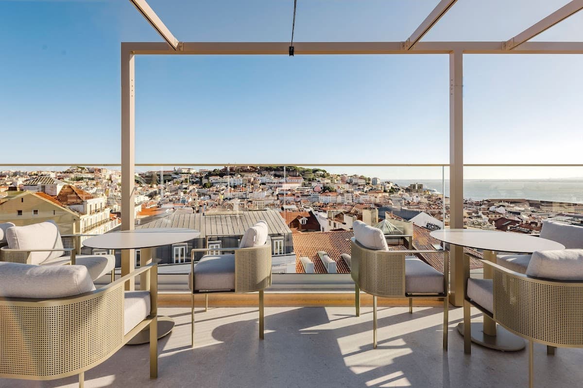Beyond Rooftop Bar - Chiado
