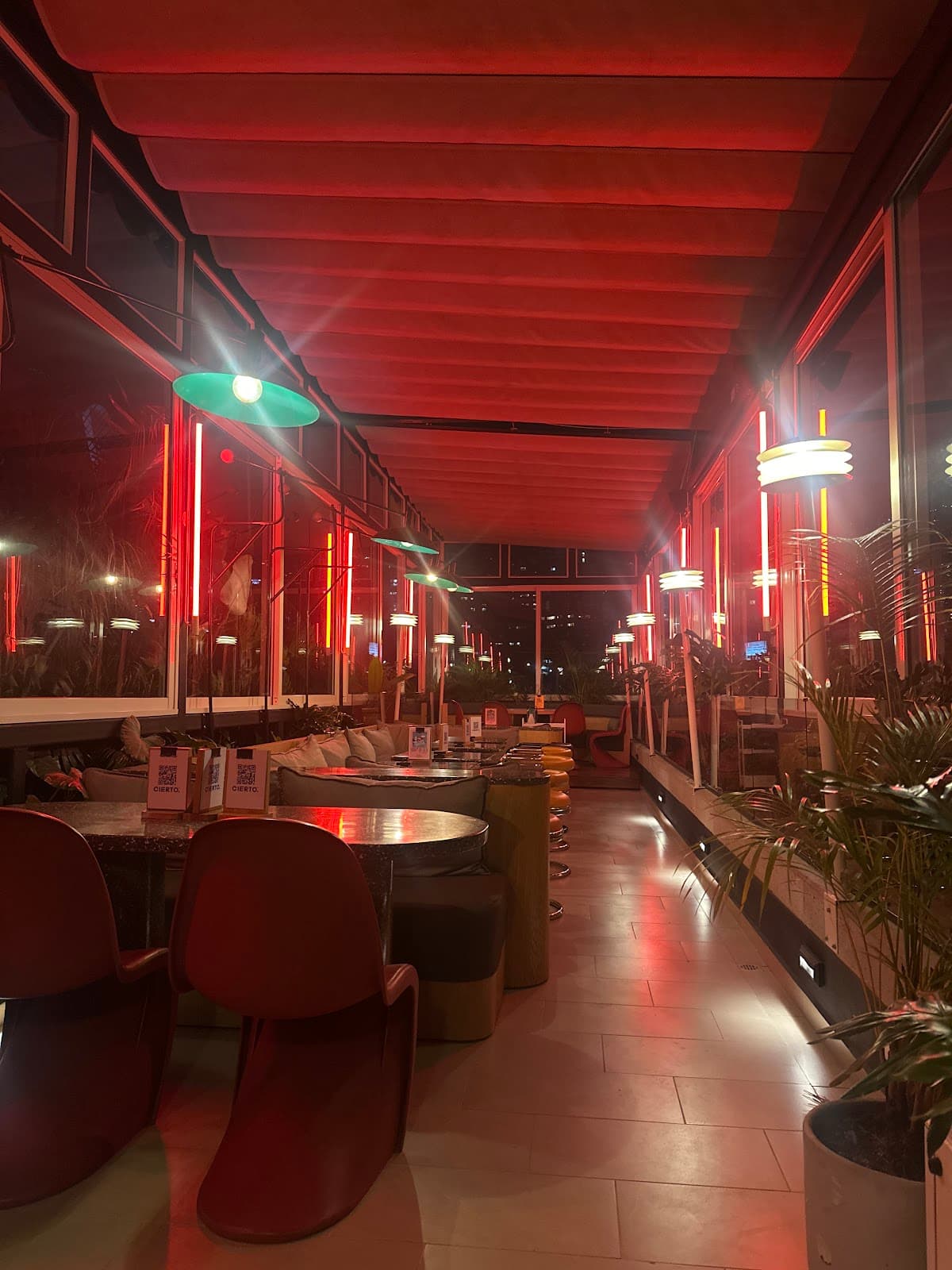 CIERTO ROOFTOP MEDELLÍN