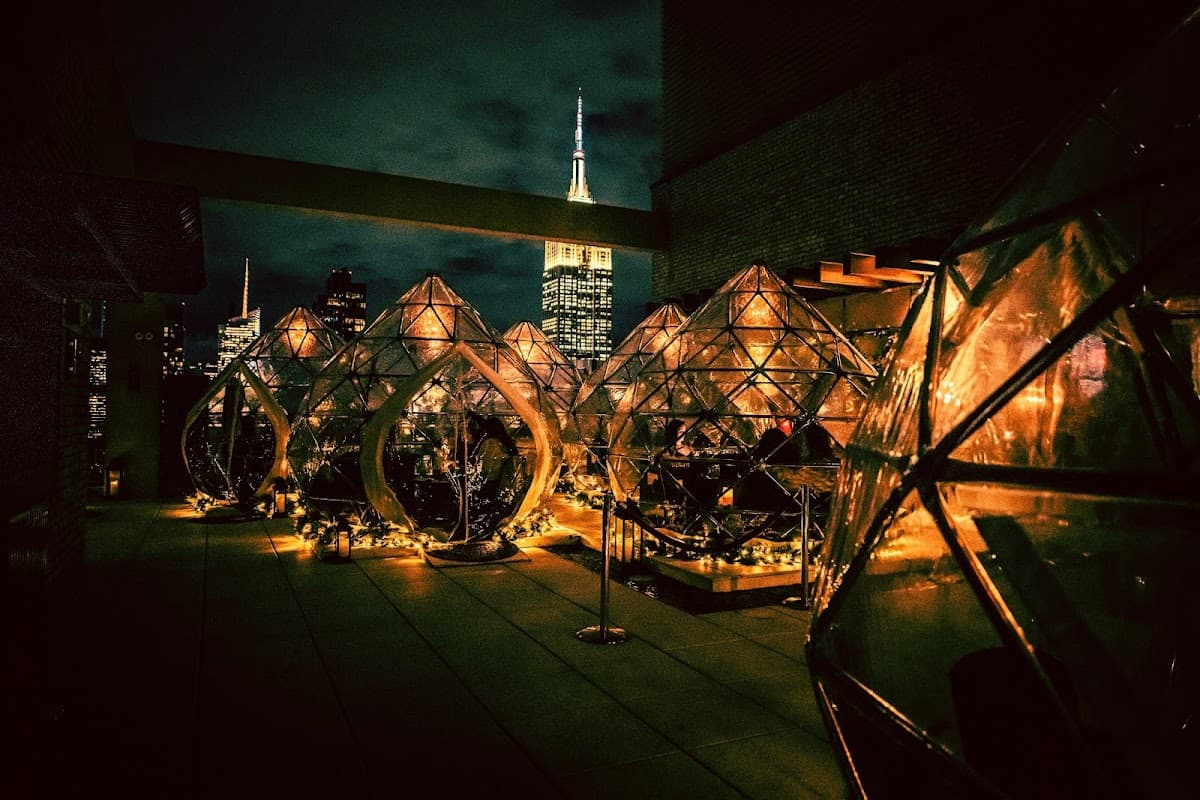 Somewhere Nowhere NYC - Lounge, Nightclub & Rooftop Pool