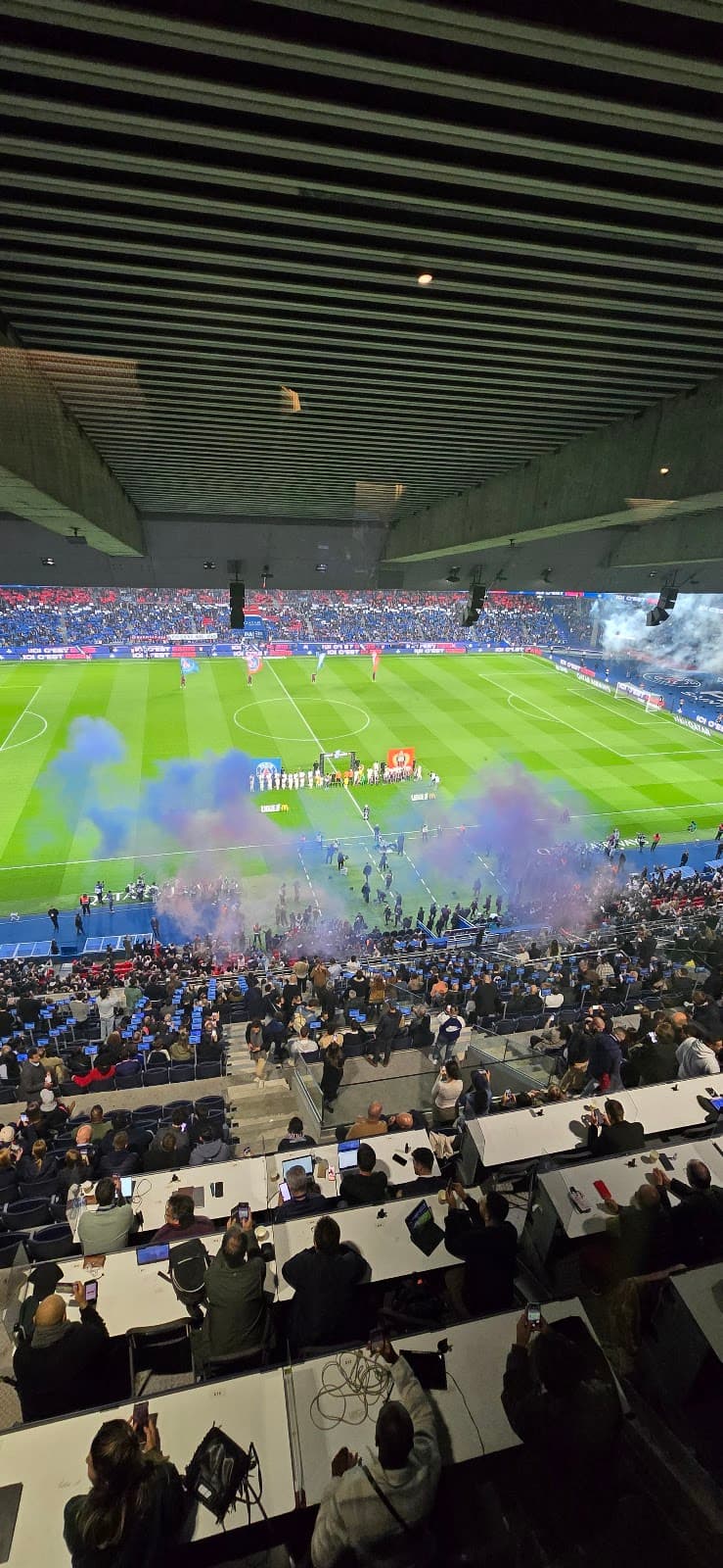 DS Lounge SKYBAR PARIS