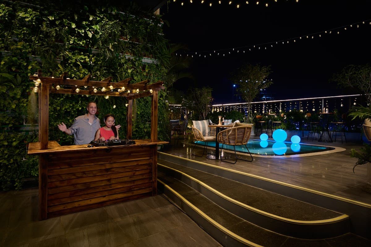 Panorama Sky Bar